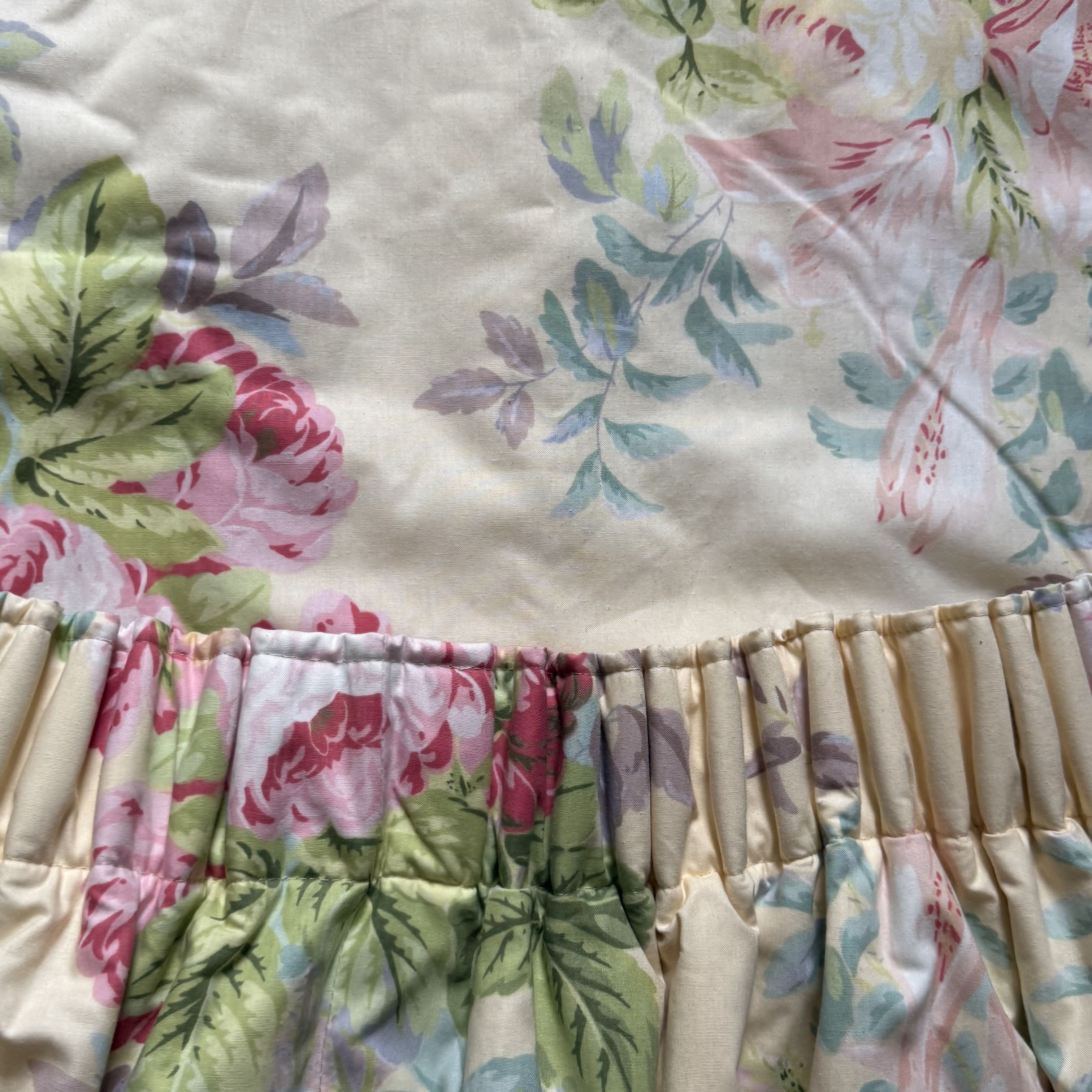 Very Pretty Vintage Northcott Rose Bourquet Floral Curtains With Optional Pelmet (Pair 2)