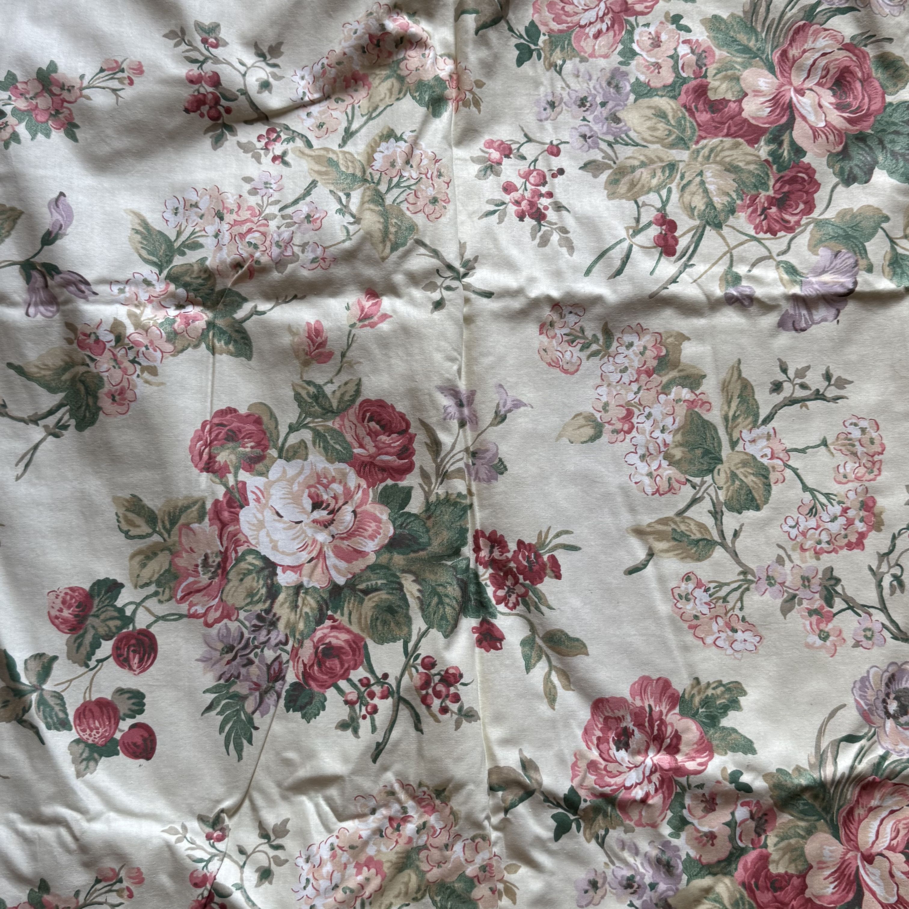 Pretty Vintage Floral Curtains(Pair 3)